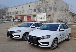 Автопарк Наримановской районной больницы пополнился двумя новыми автомобилями  