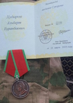 Наримановец награжден медалью Суворова и медалью «За воинскую доблесть» II степени