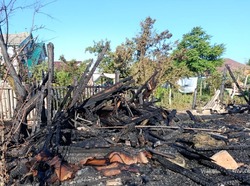 В садовом обществе в Наримановском районе ликвидировали крупный пожар