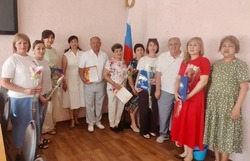 В наримановском селе обсудили планы развития и наградили активистов