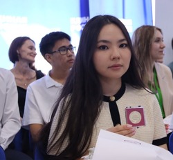 Наримановскую школьницу наградили за результаты ЕГЭ