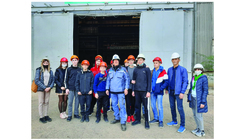 Воспитанники Наримановского центра «Юность» посетили завод «Лотос»
