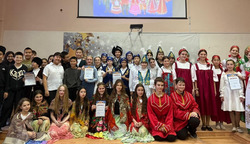 В наримановской школе провели многонациональный фестиваль