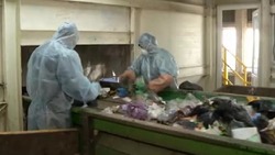 Сложному пластику дают вторую жизнь на Астраханском мусоросортировочном комплексе