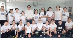 Команды наримановских школьников участвуют в первенстве по волейболу