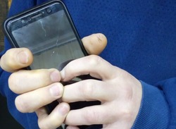 С сим-карты жителя Наримановского района списали более 20 тысяч рублей