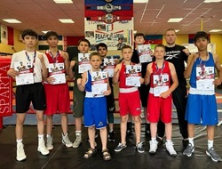 Наримановские боксеры провели показательные выступления