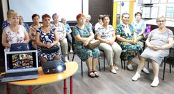 Наримановские пенсионеры окунулись в атмосферу киномузыки