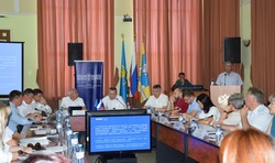 Депутаты областной Думы провели выездное заседание в Нариманове   