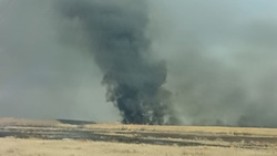 Наримановские пожарные борются с огнем в селах и на дачах