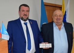 Дмитрий Курьянов избран главой Наримановского района