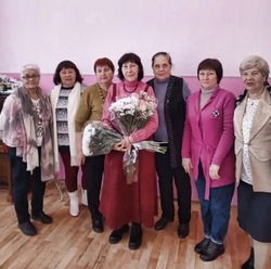 В Доме культуры прошла встреча с наримановской поэтессой