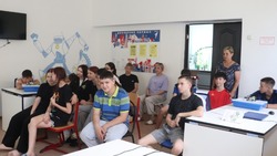 Наримановским подросткам рассказали об опасности интернет-зависимости