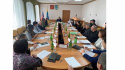 Главы муниципалитетов Наримановского района обсудили вопросы, требующие незамедлительного решения