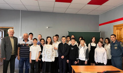 Наримановские школьники встретились с участниками чернобыльских событий