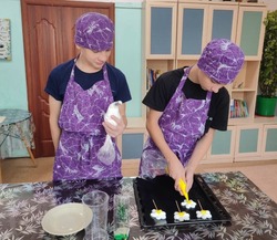В наримановском центре провели кулинарное занятие