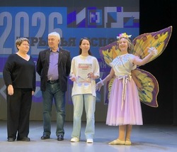  Наримановские художники приняли участие в конкурсе «Крылья успеха» 