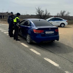 На наримановской трассе остановили пьяного водителя