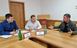 В Наримановском районе провели приём граждан