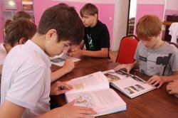 Воспитанники наримановского центра посетили городскую библиотеку