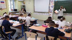 В наримановской школе провели День самоуправления