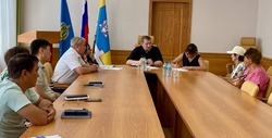 Глава Наримановского района провел очередной прием граждан по личным вопросам
