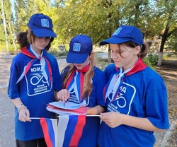 Юные инспекторы провели в Нариманове акцию «Волшебное колесо»