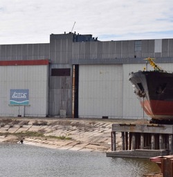 На астраханском заводе «Лотос» построят четыре сухогруза-контейнеровоза