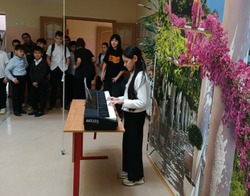 Для юных наримановцев день без интернета прошел под звуки музыки